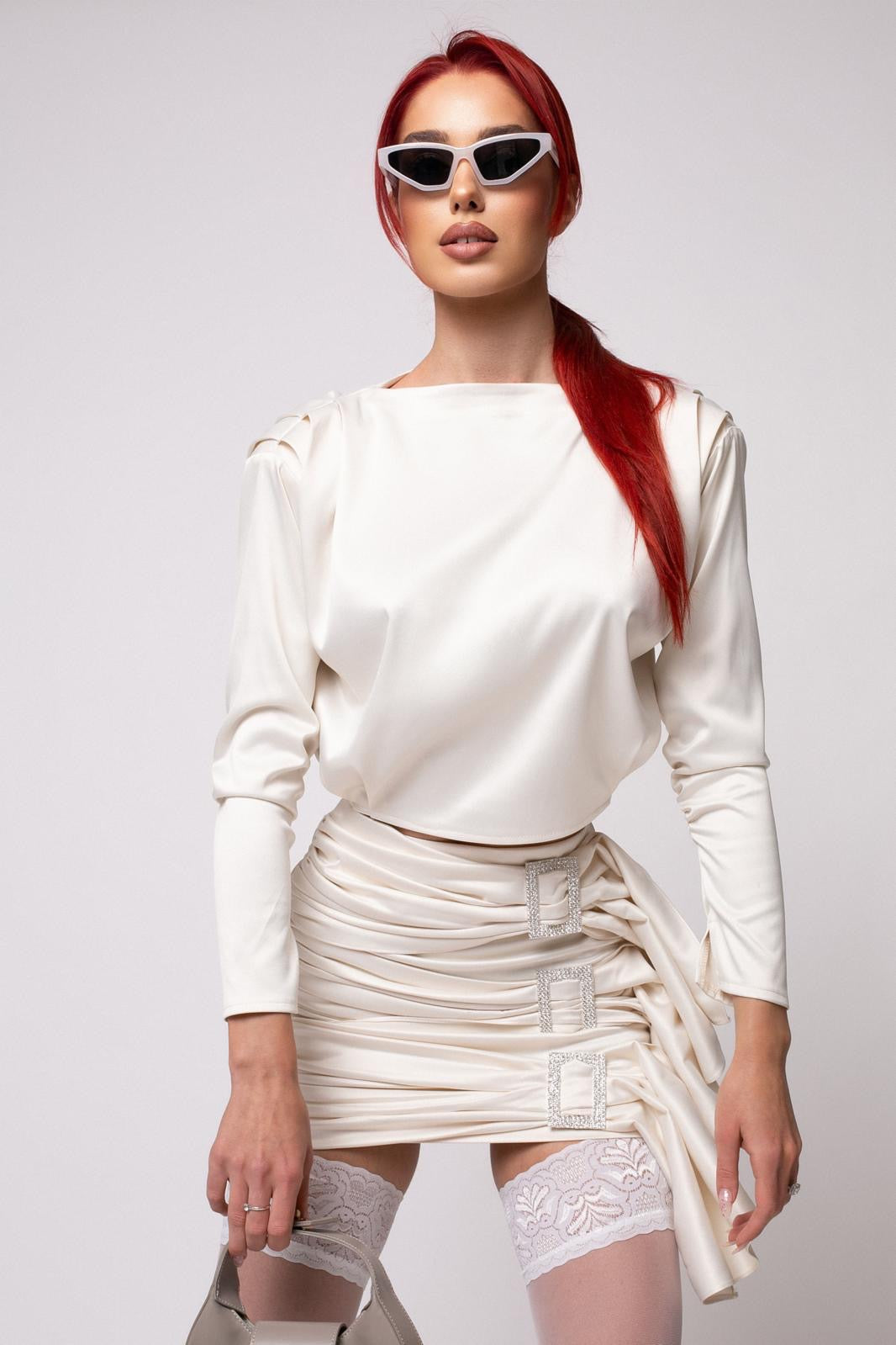 WHITE BUCKLE SKIRT