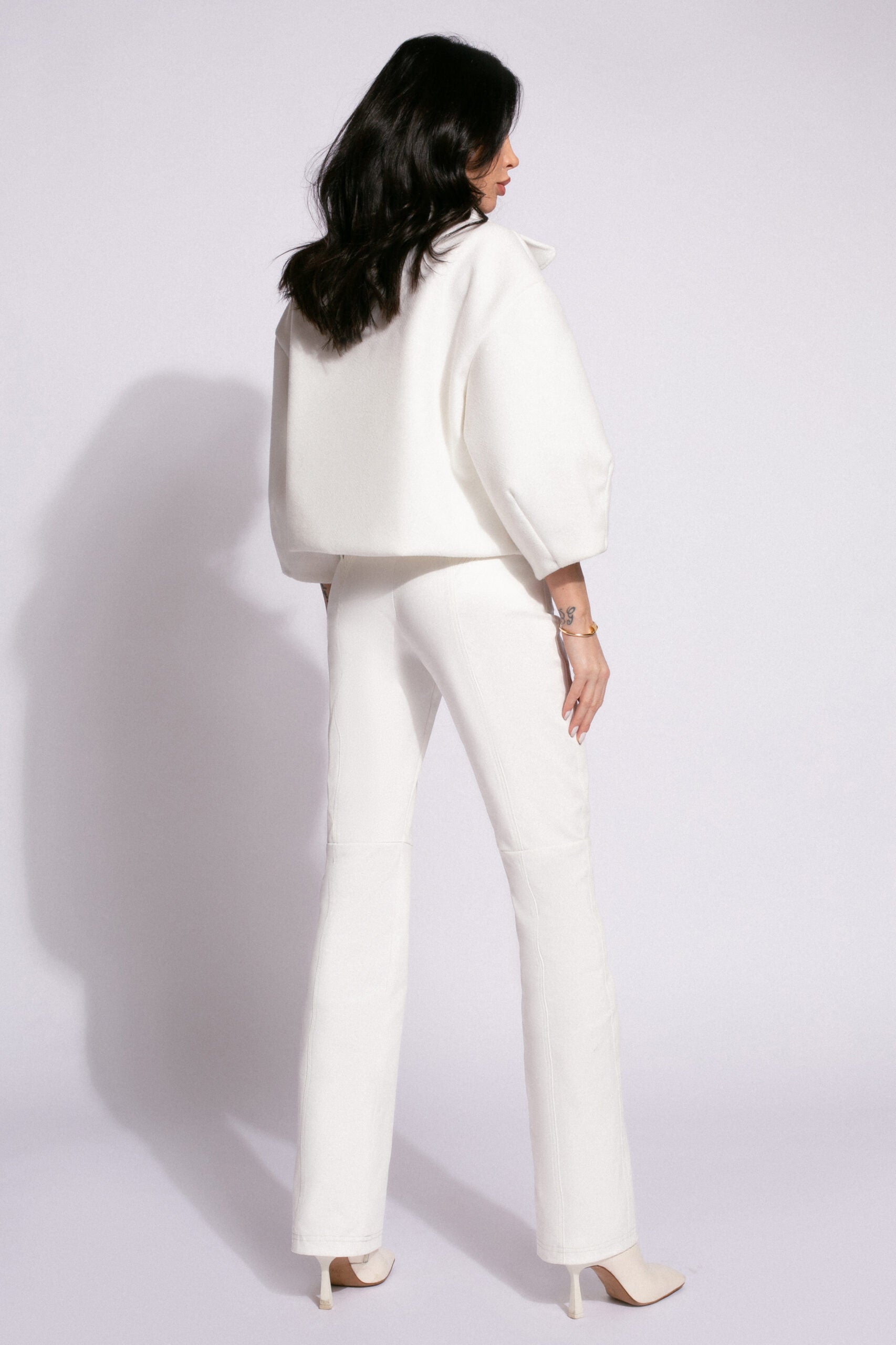 Palton Scurt White Secondary image