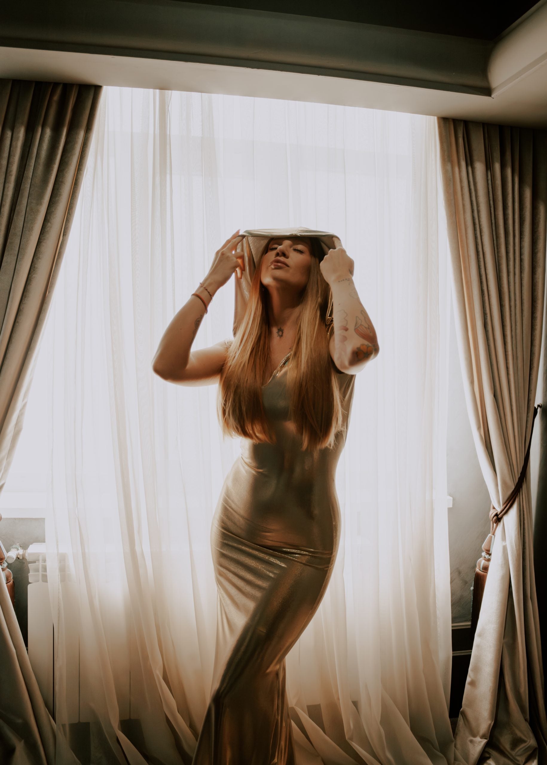 LUNA DRESS