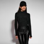 Pantaloni din piele ecologică - imagine 6